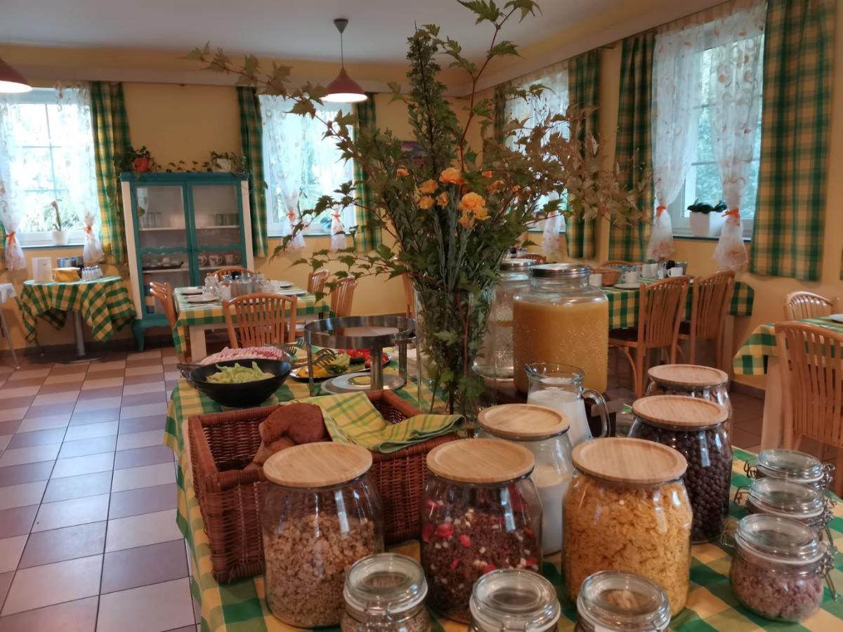 Penzion Pastviny Buitenkant foto