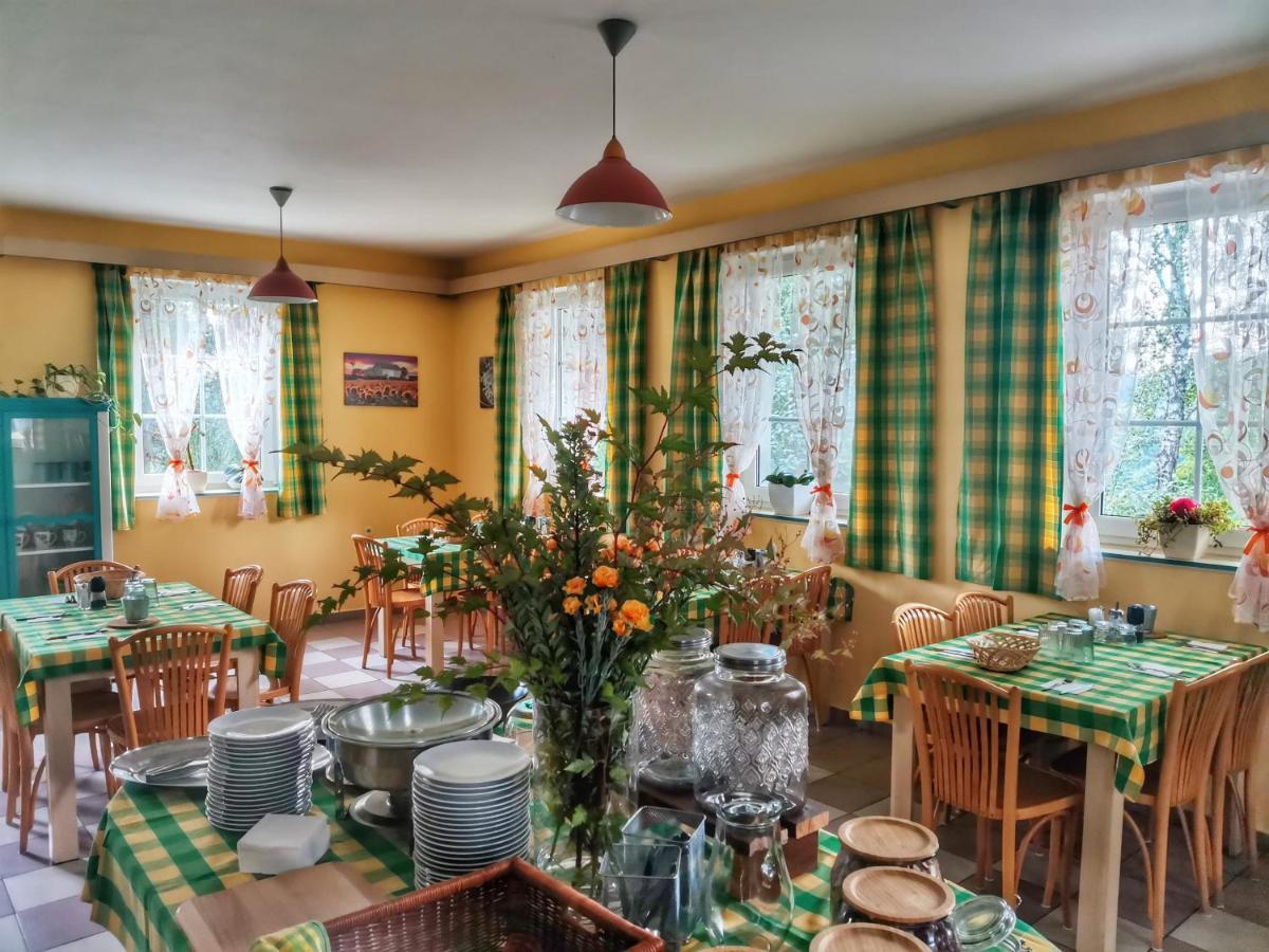 Penzion Pastviny Buitenkant foto